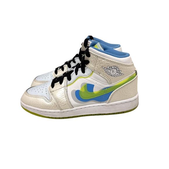 Jordan Shoes Air Jordan 1 Mid SE GS 'Warped Swoosh' Size Youth 4 - Picture 1 of 4
